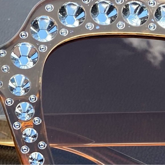 Shiny sunglasses - Picture 2 of 4